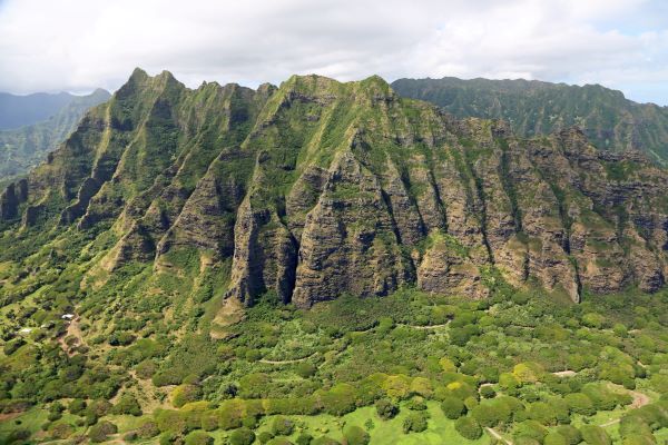 Koʻolau mountains
