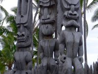 Wooden ki'i (Tiki sculptures) at Pu'uhonua o Honaunau National Park, Big Island, Hawaii