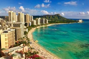 Waikiki Beach looking towards Diamond Head