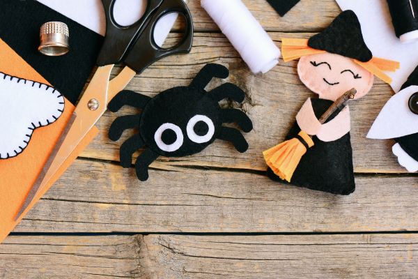 Halloween crafts spider witch