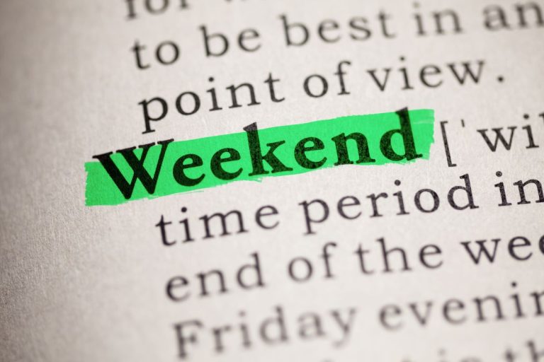 Definition of "weekend" on a dictionary page