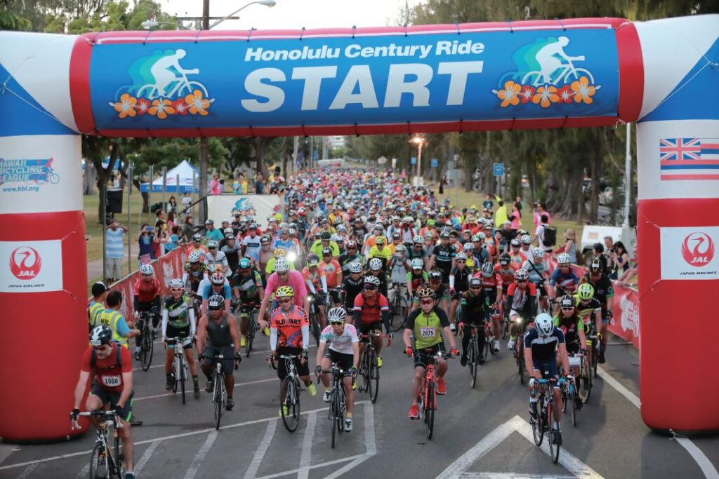 Honolulu Century Ride START of race
